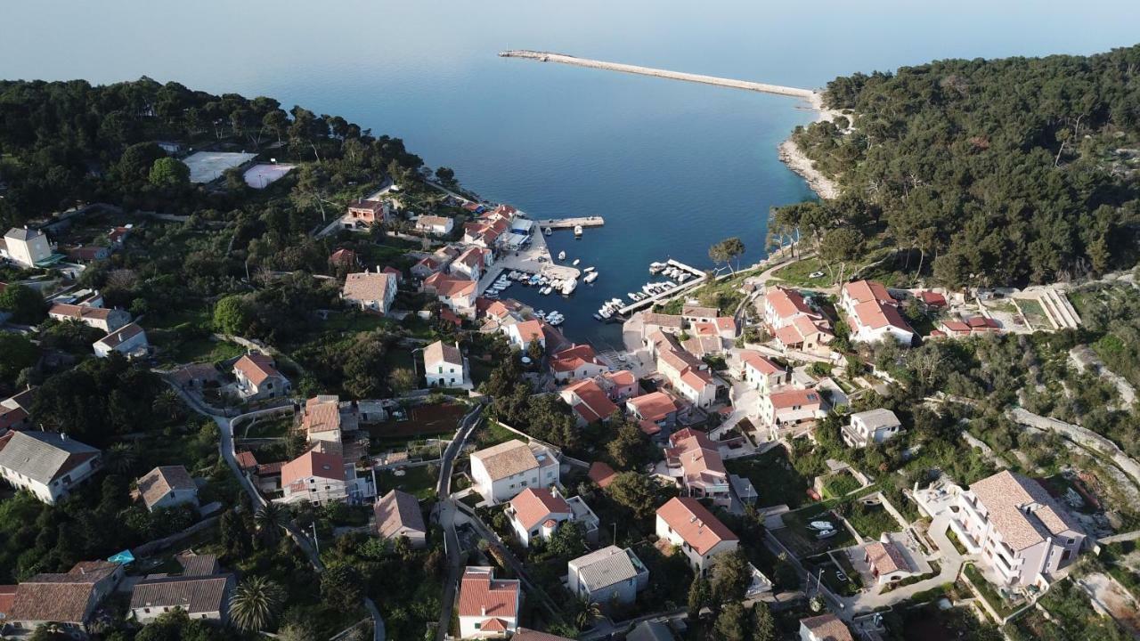 Guesthouse Antonija Veli Lošinj Eksteriør billede