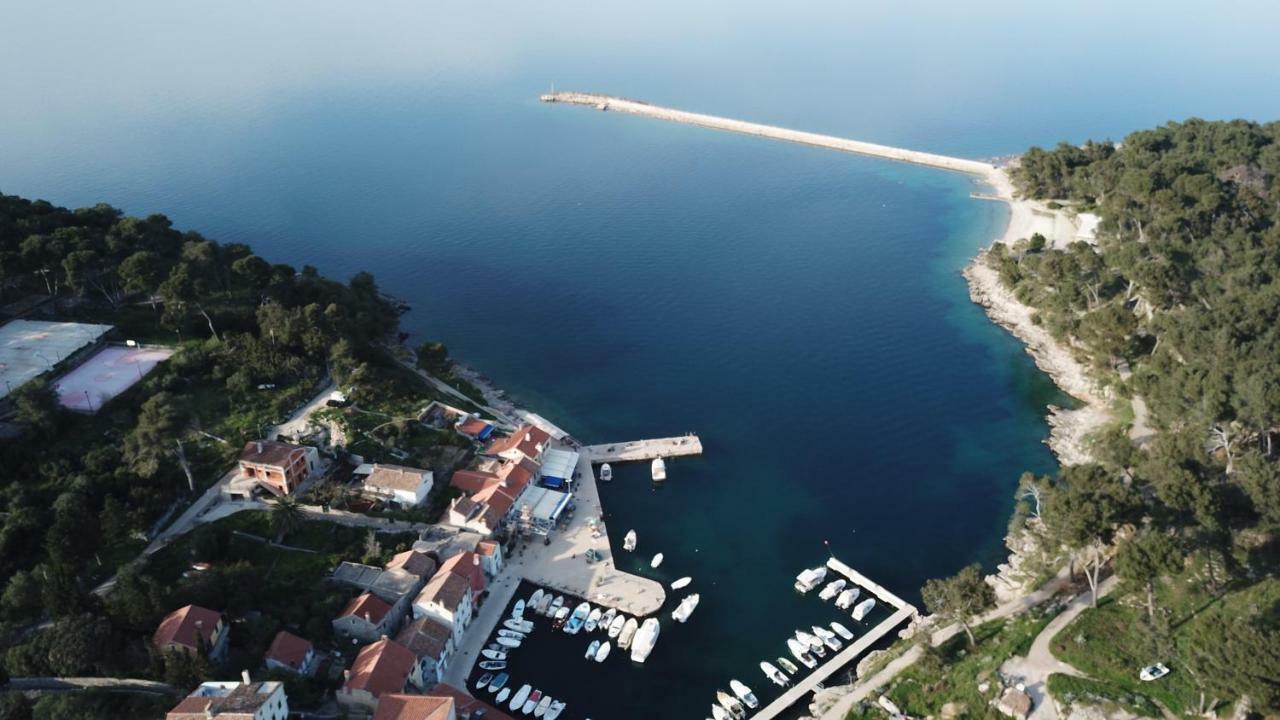 Guesthouse Antonija Veli Lošinj Eksteriør billede